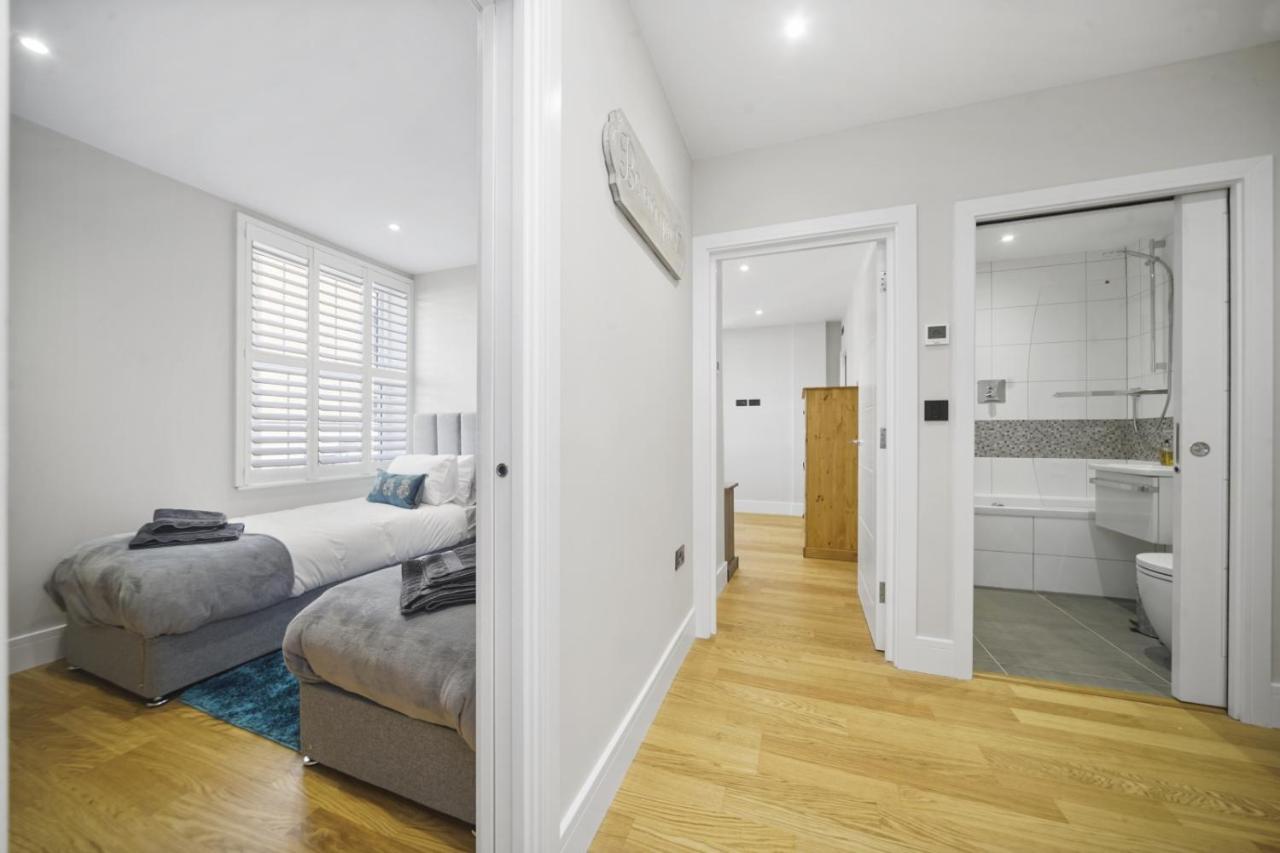 Апартаменти Flat 1 Bridge House Staines-upon-Thames Екстер'єр фото